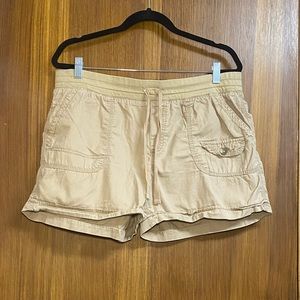French Cuff khaki shorts size 16